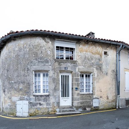 Laconciergeriejonzac, Residence Georgeon Экстерьер фото