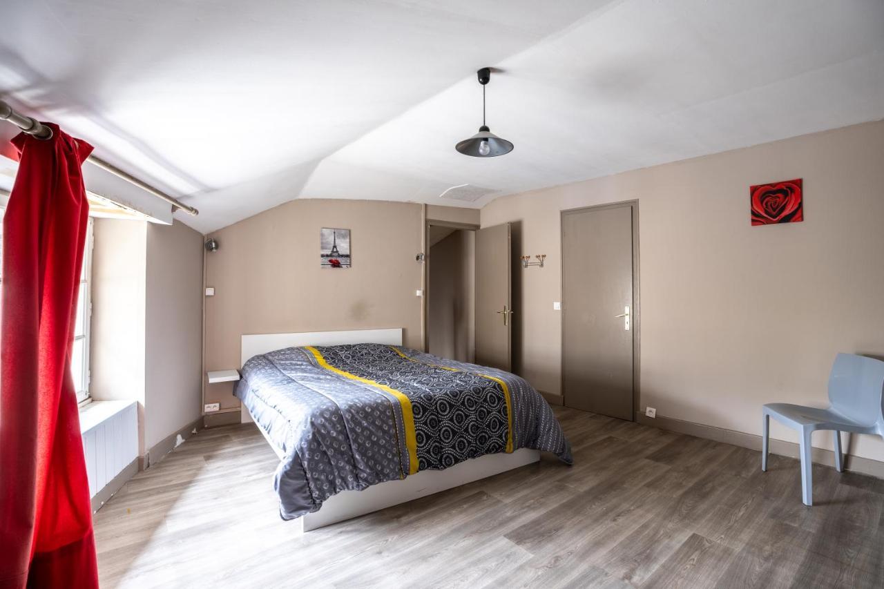 Laconciergeriejonzac, Residence Georgeon Экстерьер фото